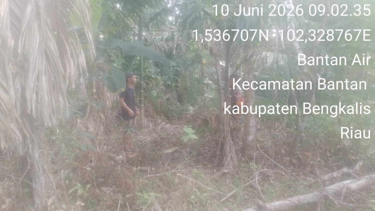 Babinsa Koramil 01/Bengkalis Koptu Dedi Swarman  melaksanakan Patroli Karhutla di Desa Bantan Air Kec. Bantan Kab. Bengkalis  